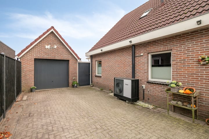 Photo 33 of Zuiderzeestraatweg 460