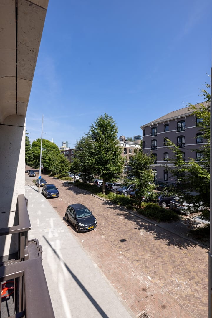 Photo 16 of Calandstraat 39-C