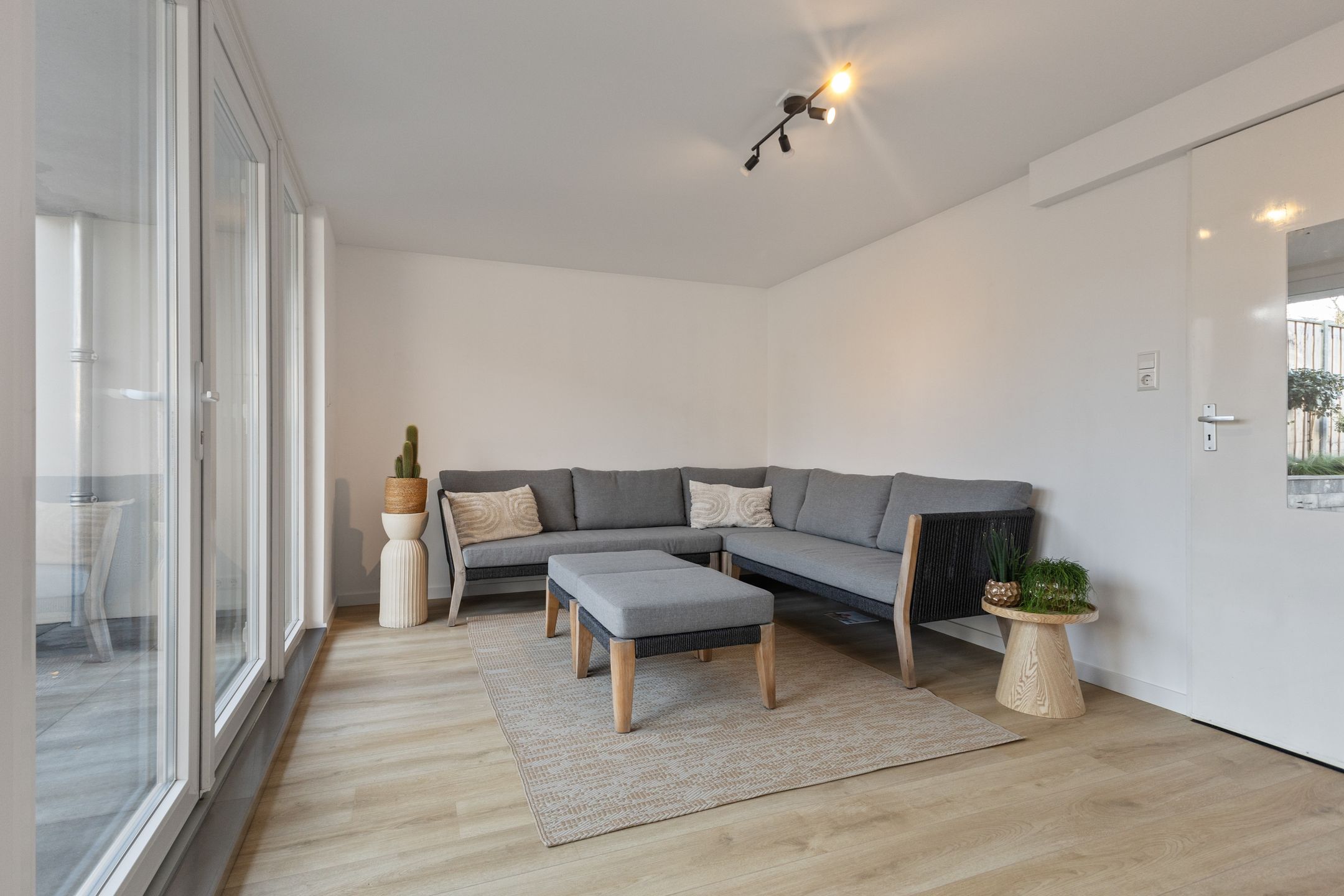 Photo 6 of Meester J. Henderikxstraat 6
