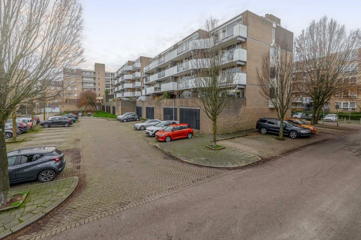 Photo 33 of Mari Andriessenrade 12