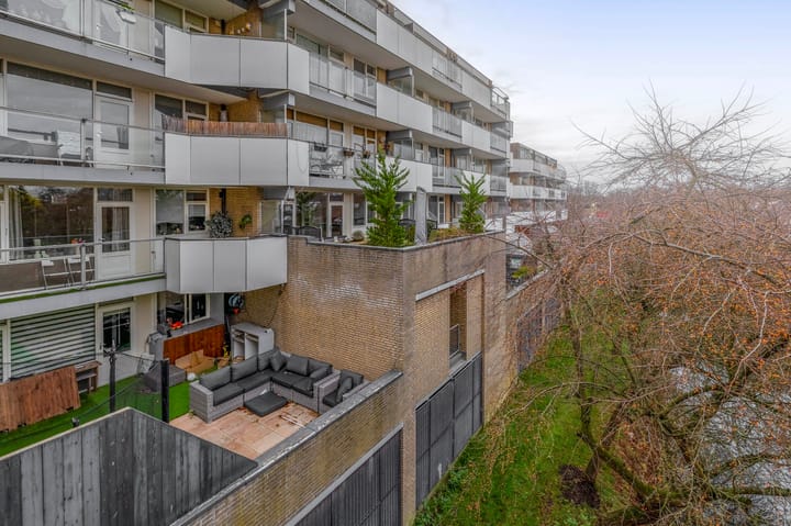 Photo 36 of Mari Andriessenrade 12