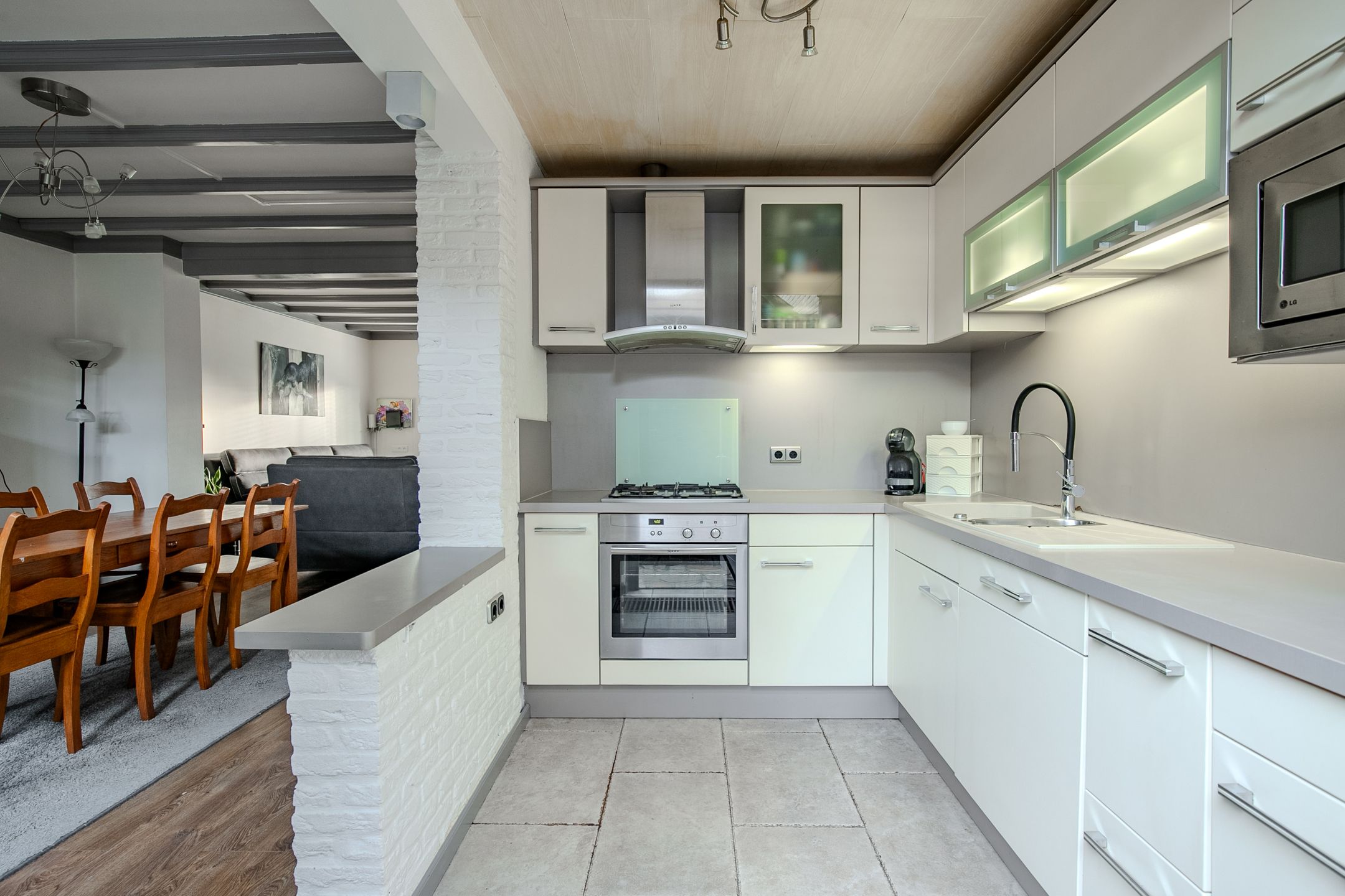 Foto 9 van Limburgiastraat 43