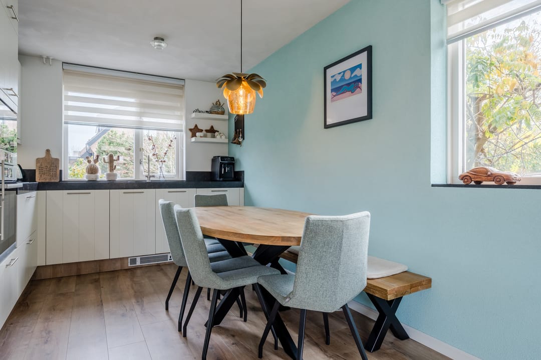 Photo 7 of Amethist 18