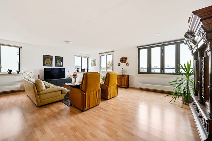 Photo 17 of Versteegstraat 55