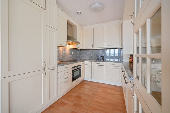 Photo 21 of Versteegstraat 55