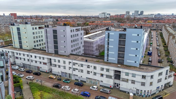 Photo 36 of Versteegstraat 55