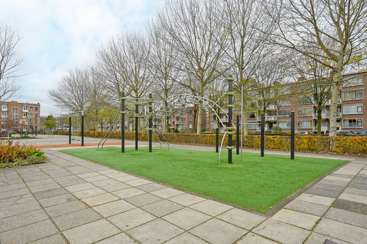 Photo 34 of Versteegstraat 55