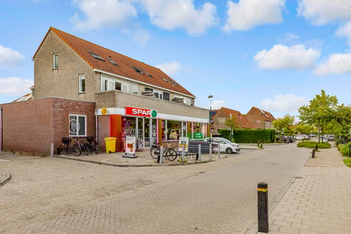 Photo 68 of De Groes 6