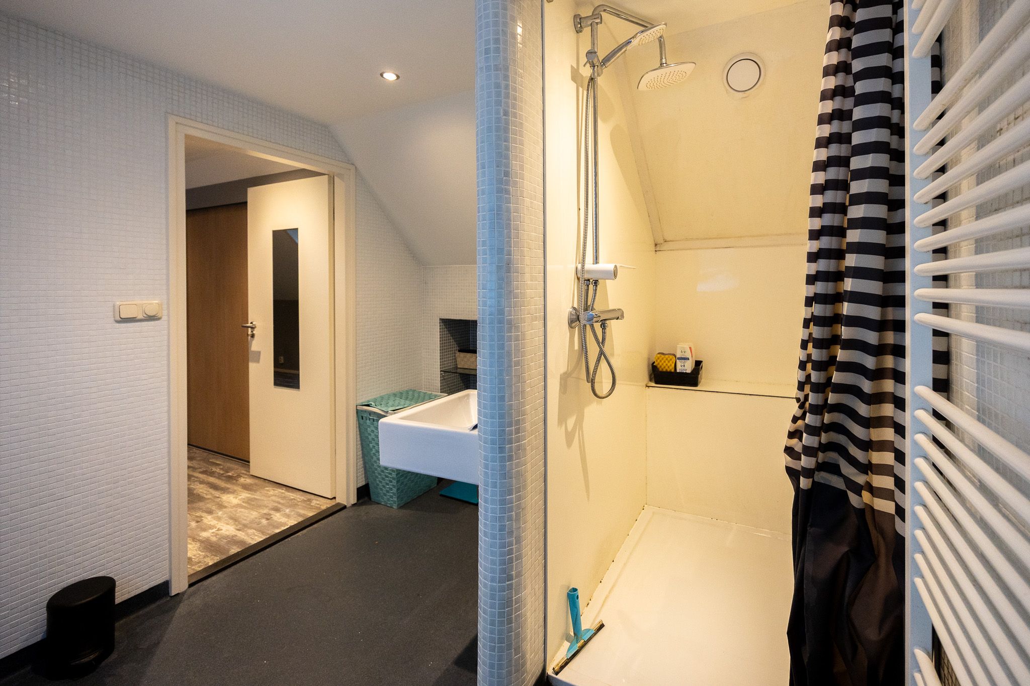 Foto 15 van Burenlaan 12