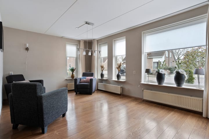 Foto 6 van Zwaluw 48