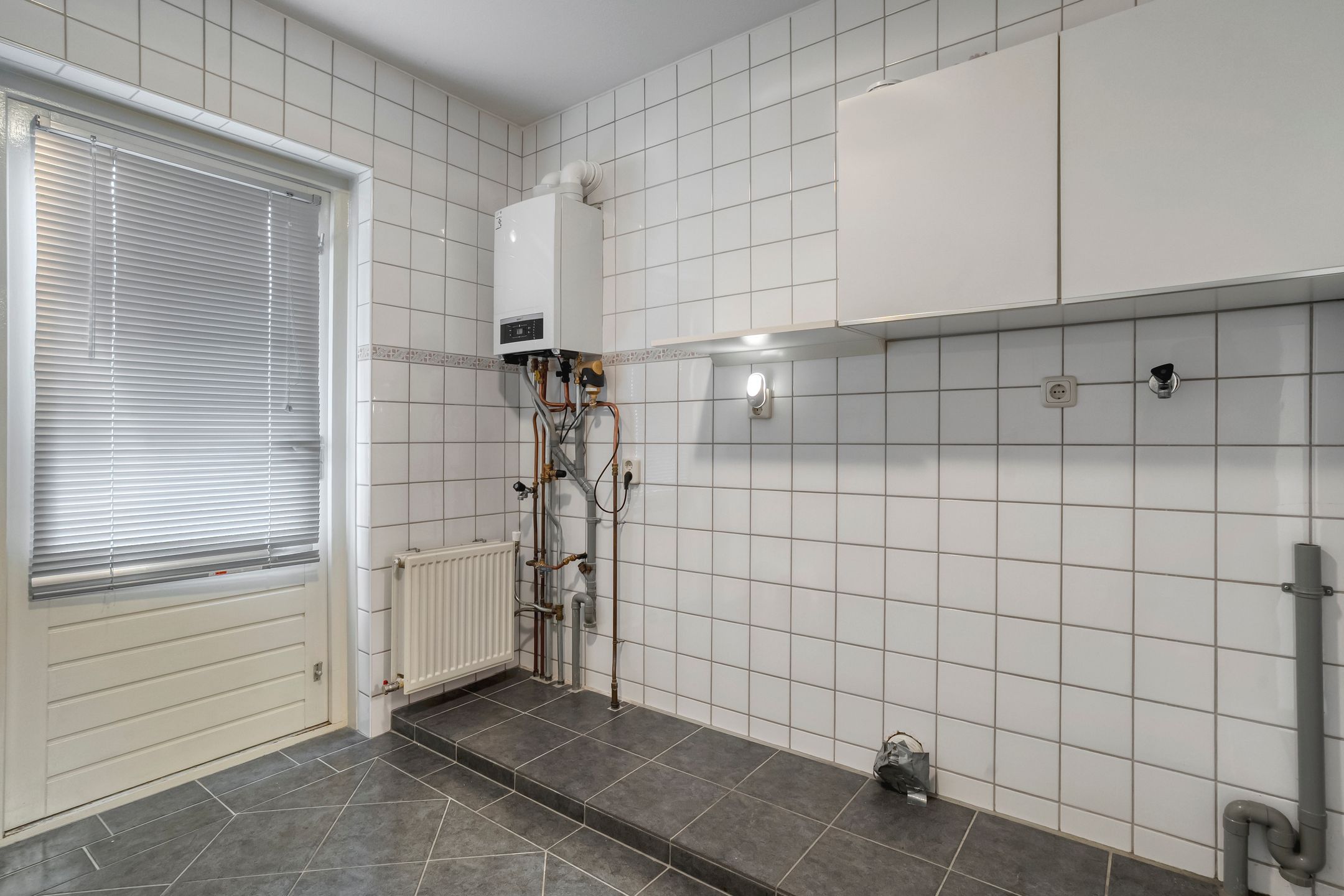 Foto 12 van Zwaluw 48