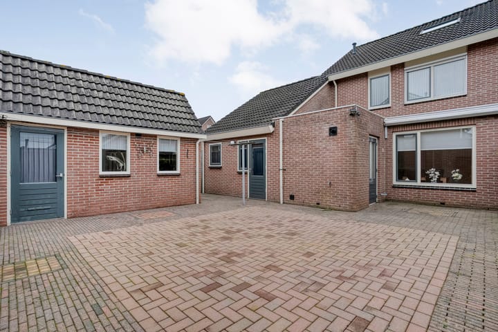 Foto 30 van Zwaluw 48