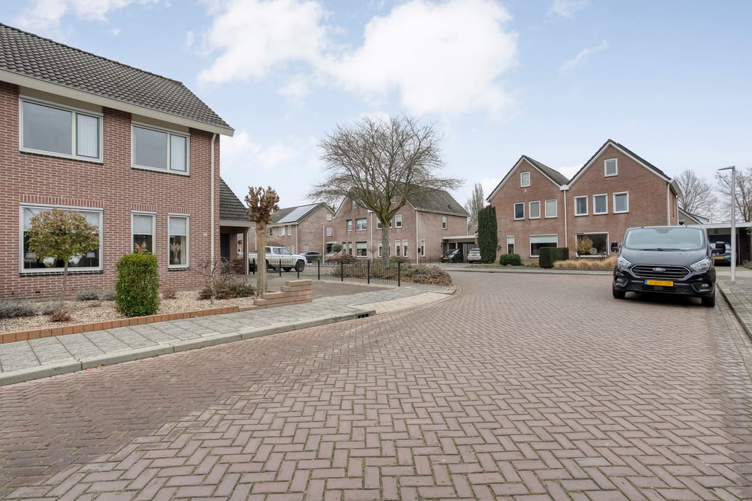 Foto 37 van Zwaluw 48