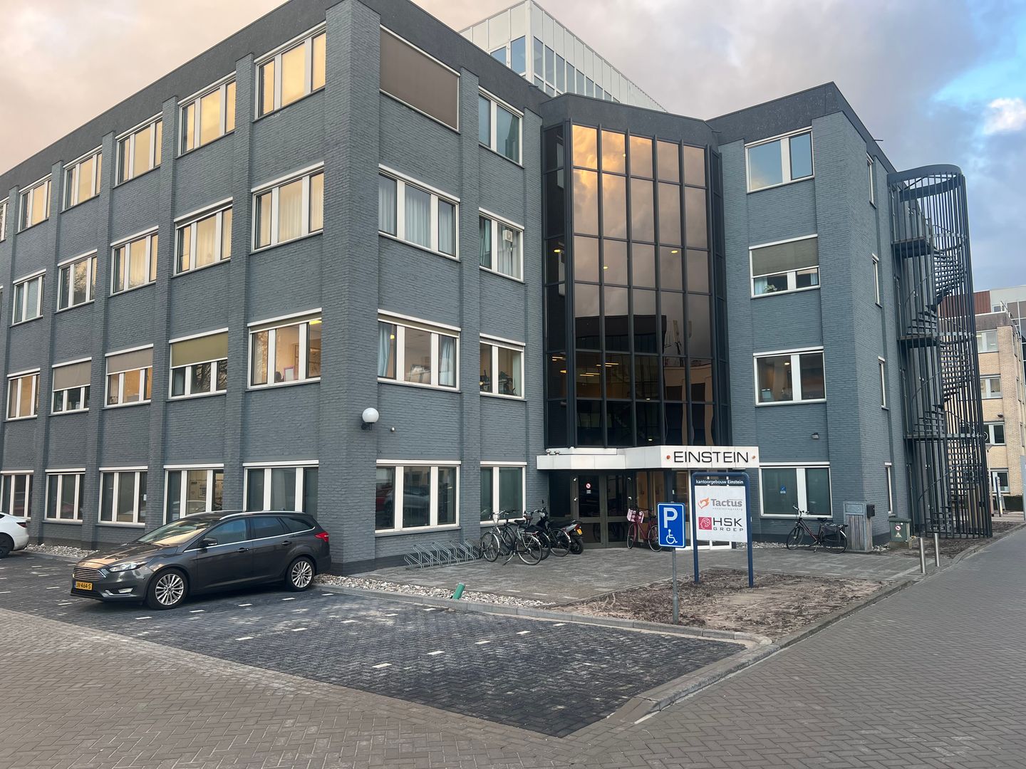 Bekijk foto 1 van Dokter Stolteweg 52-96