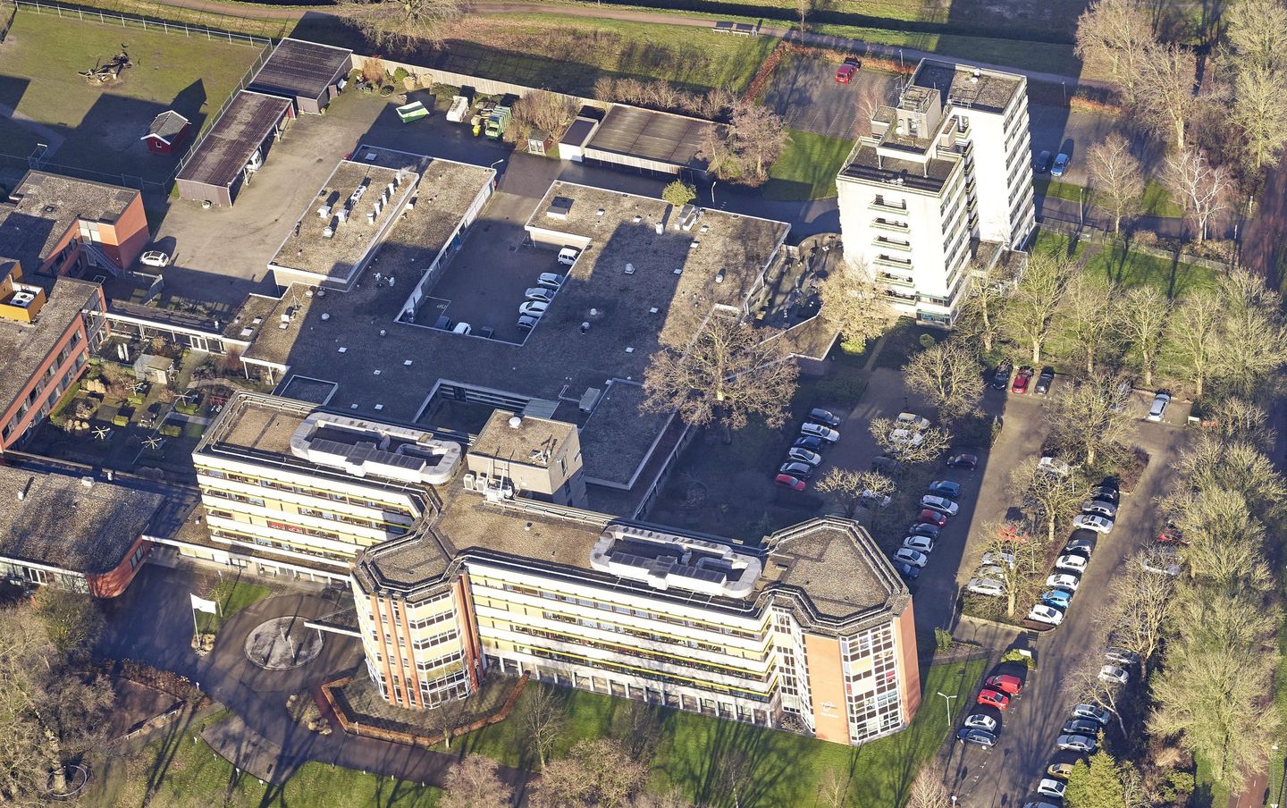 Bekijk foto 2 van Anklaarseweg 91