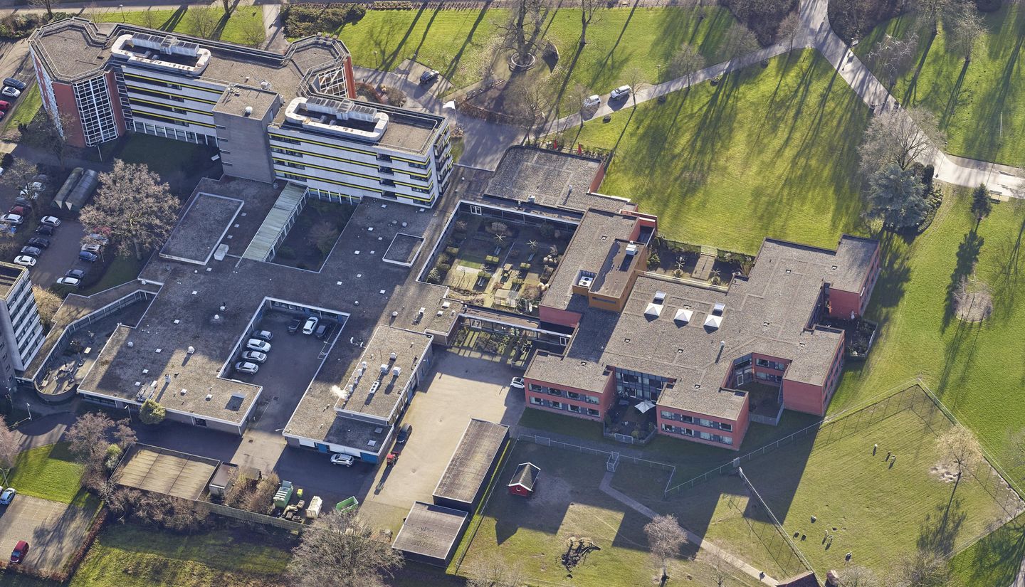 Bekijk foto 3 van Anklaarseweg 91