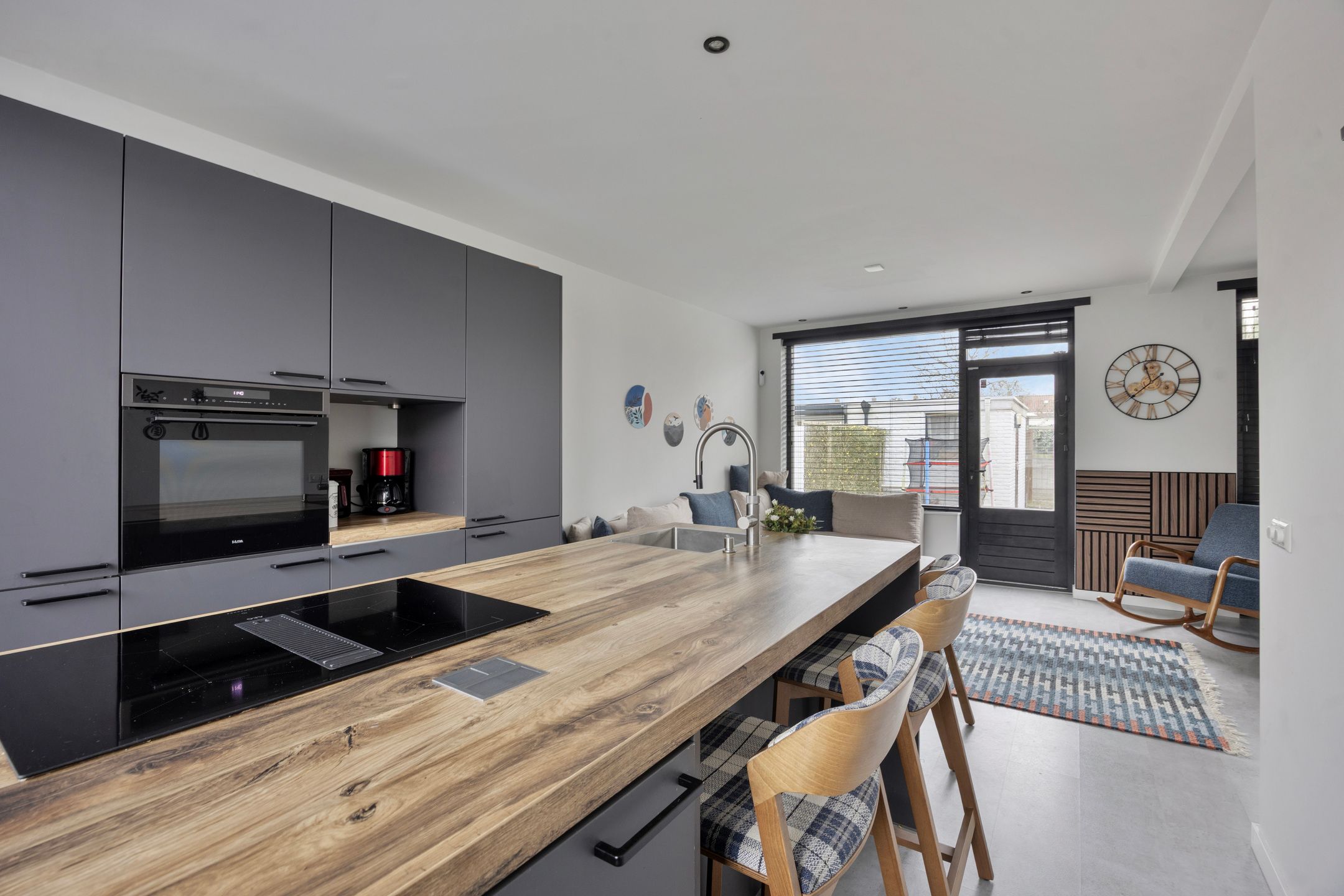 Photo 12 of Merwedestraat 33