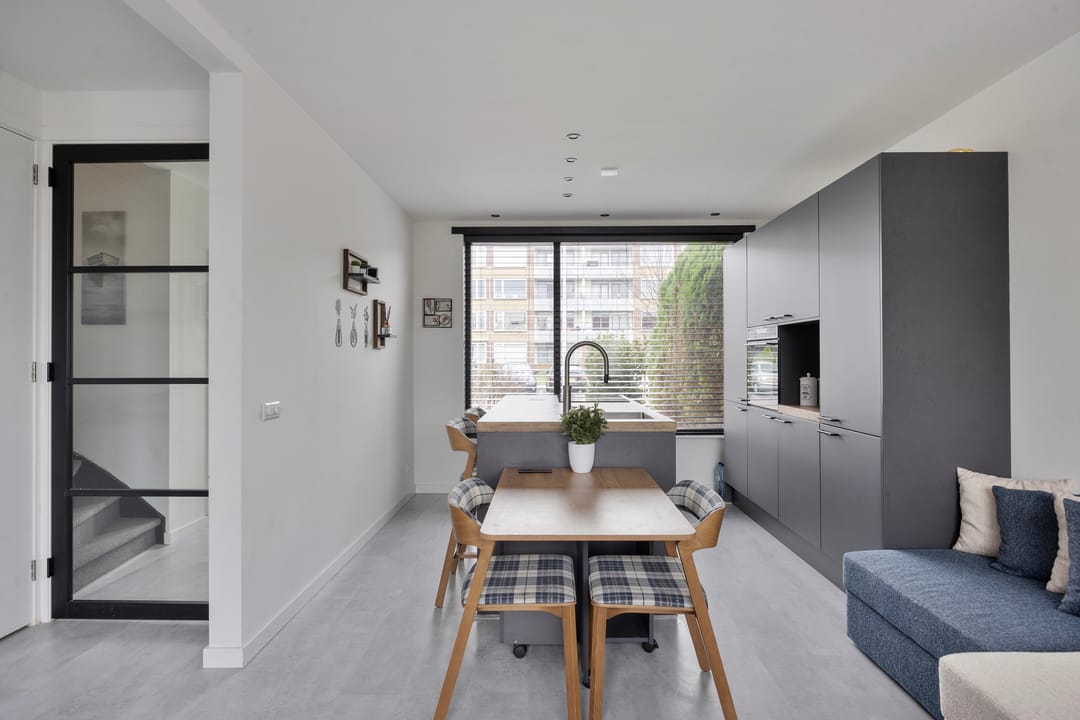 Photo 1 of Merwedestraat 33