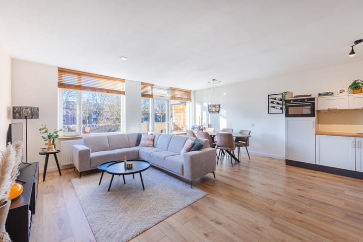 Foto 8 van Maaspoortweg 247