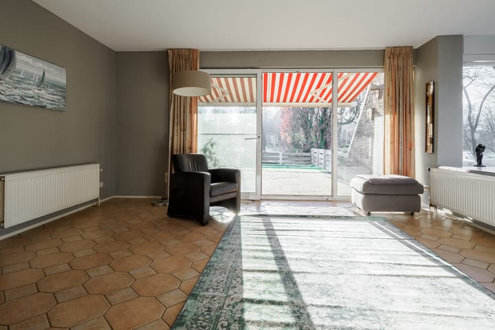 Photo 8 of Willem van Otterloostraat 2