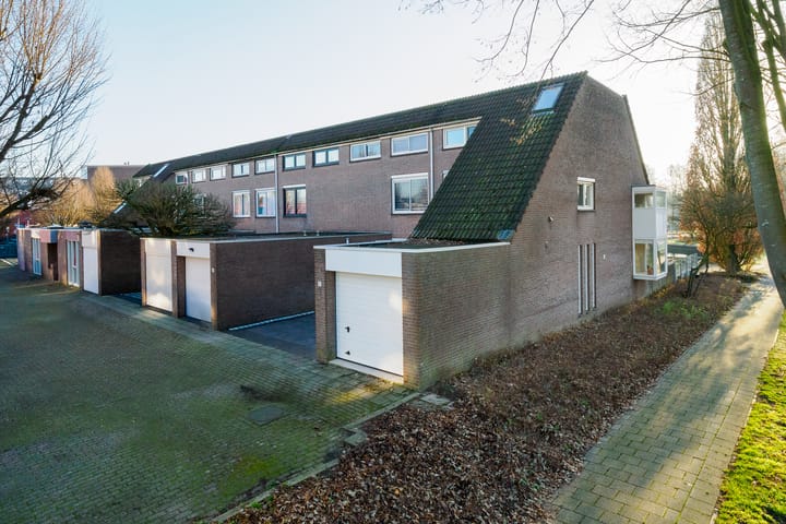 Photo 35 of Willem van Otterloostraat 2