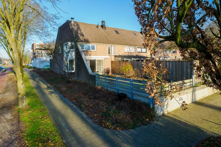 Photo 37 of Willem van Otterloostraat 2