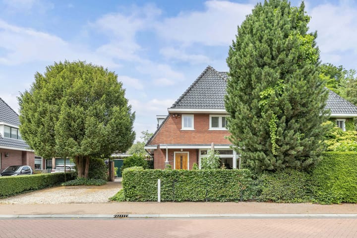 Foto 4 van Van Hogendorplaan 2