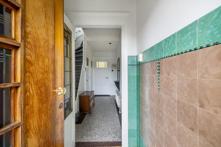 Foto 7 van Van Hogendorplaan 2