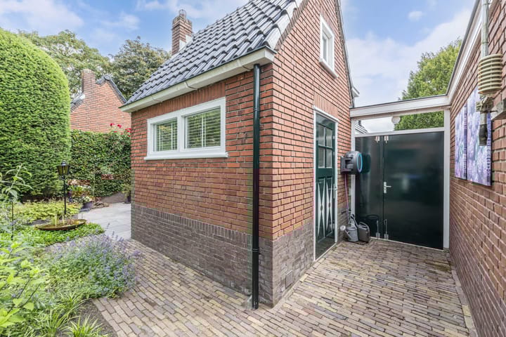 Foto 23 van Van Hogendorplaan 2