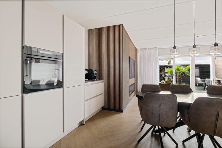 Foto 14 van Albert Schweitzerstraat 80