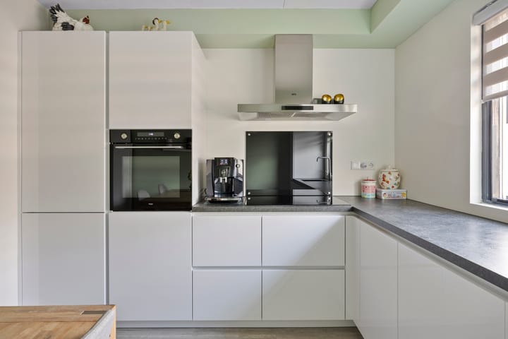 Foto 13 van Weegbree 106