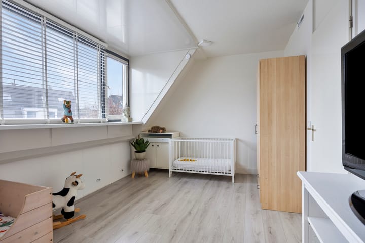 Foto 24 van Weegbree 106