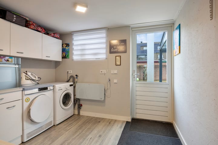 Foto 31 van Weegbree 106