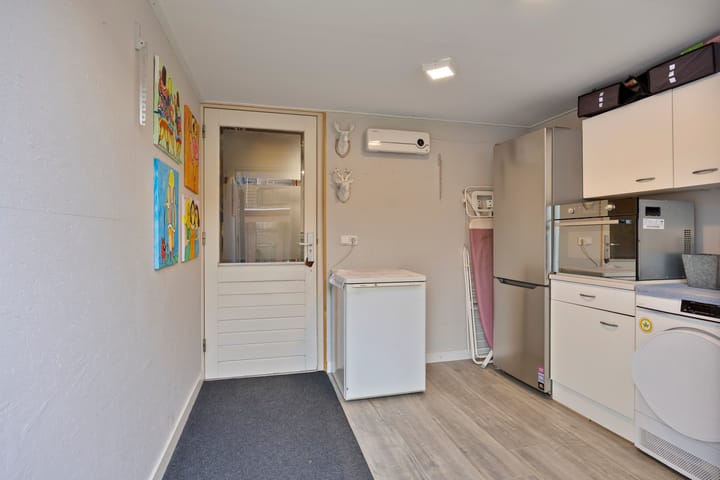 Foto 32 van Weegbree 106