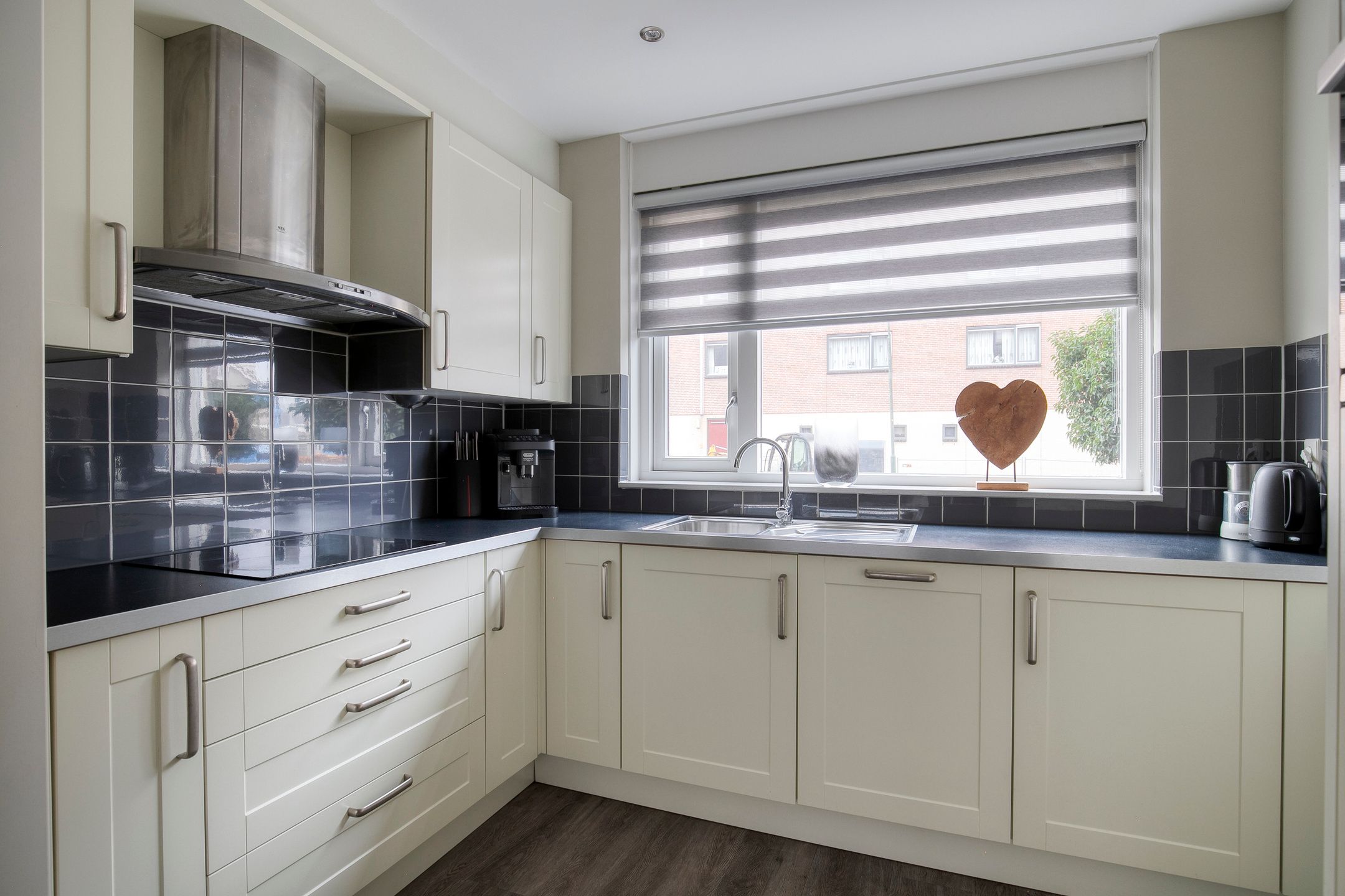 Foto 6 van Purperreiger 5