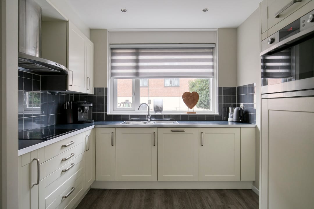 Foto 7 van Purperreiger 5