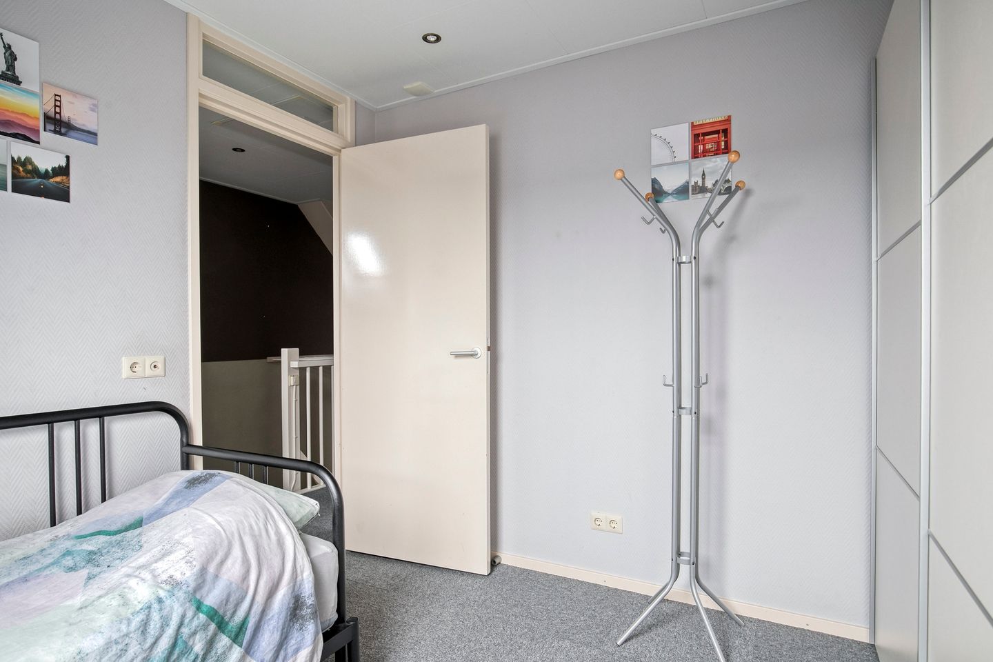 Foto 25 van Purperreiger 5