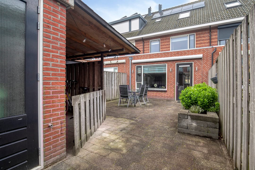 Foto 28 van Purperreiger 5