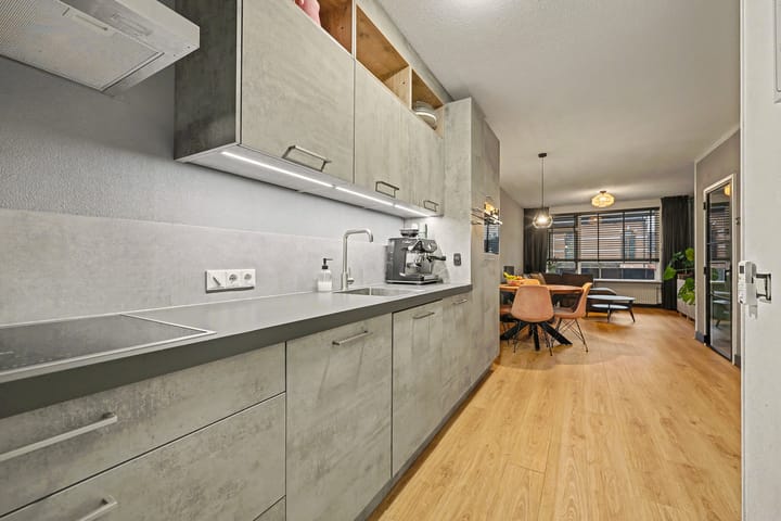 Photo 3 of Oldenzaalsestraat 68