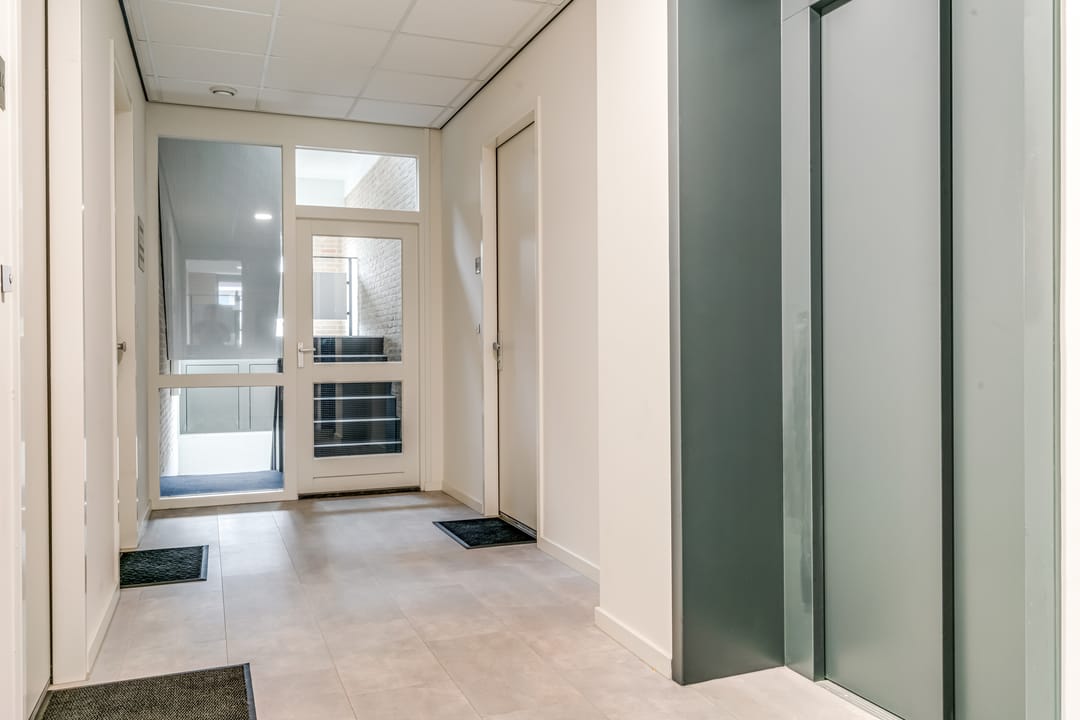 Photo 8 of Willem II Singel 5-D03