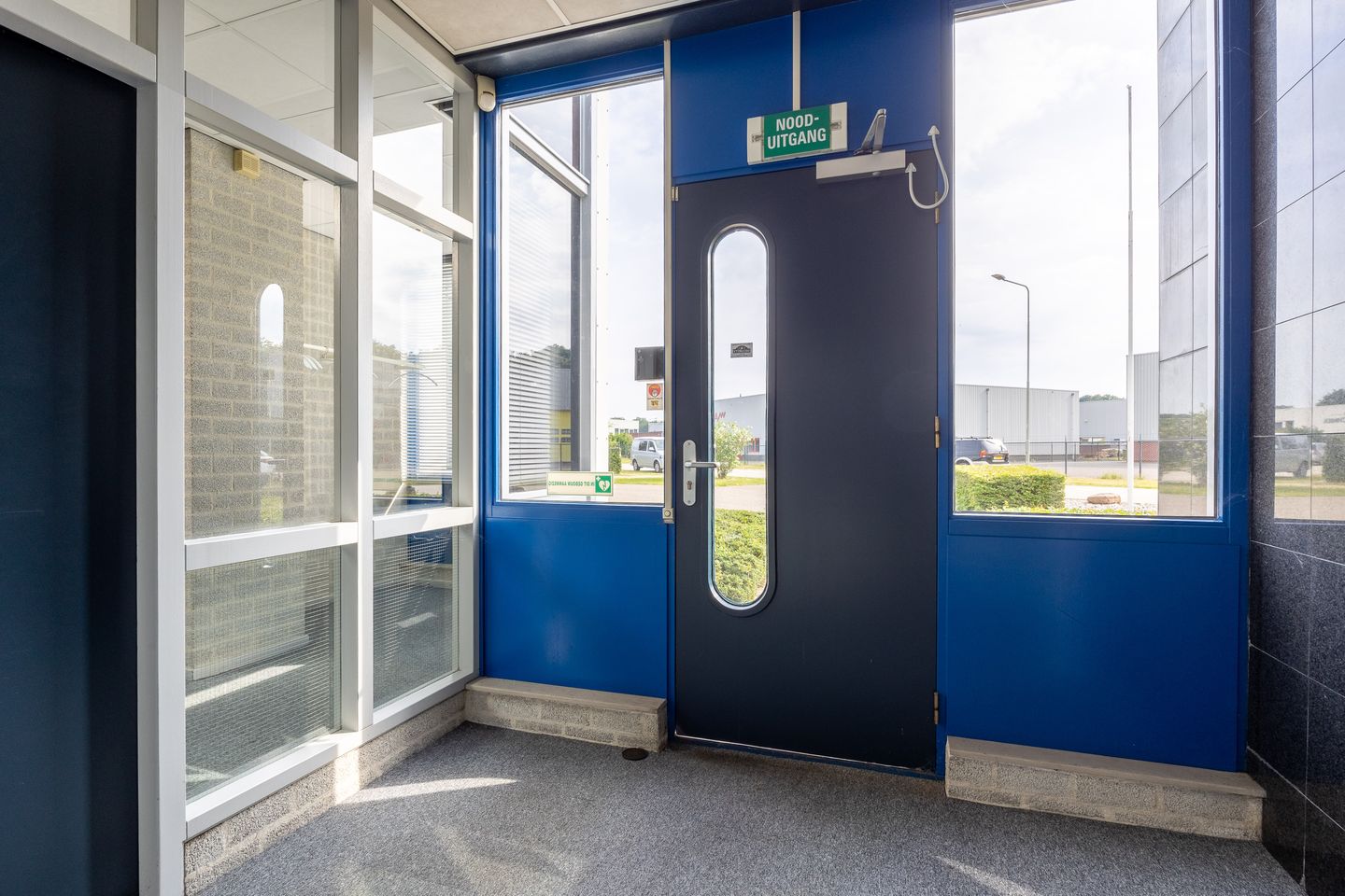 Bekijk foto 2 van De Groote Heeze 12