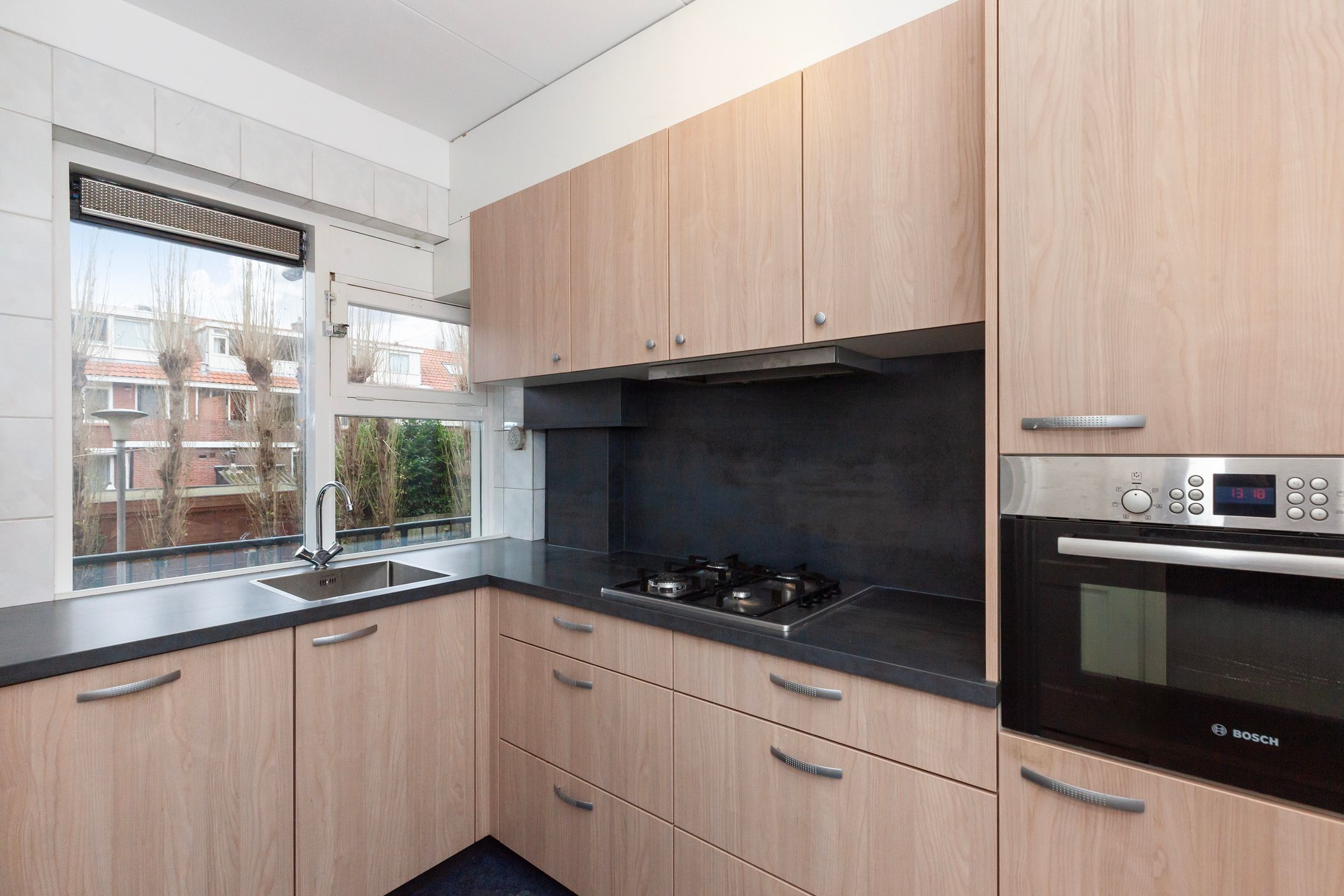 Foto 3 van Curaçaolaan 36