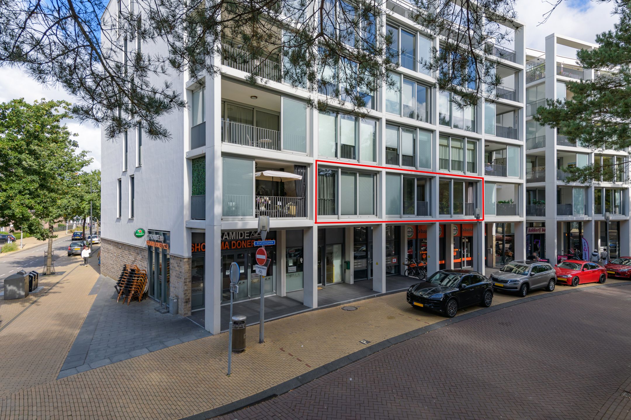 Buying a house in The Netherlands., Stationsplein 120