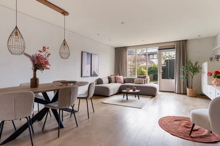 Photo 2 of Anna Hoeve 10