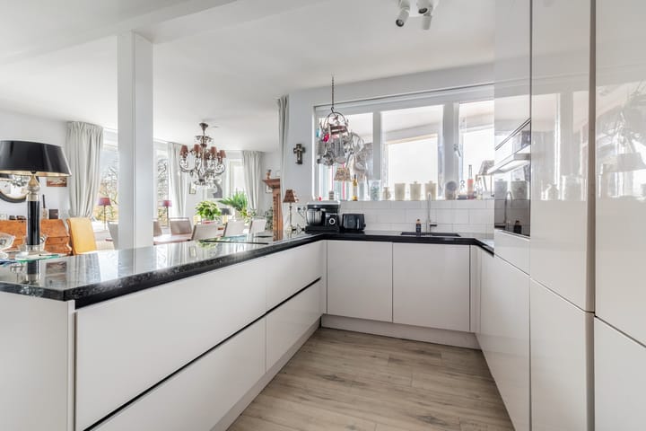 Foto 16 van Stationsstraat 56