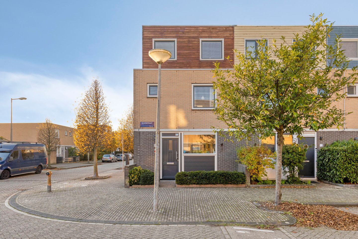 Photo 5 of Dilsenstraat 18