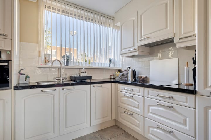 Photo 4 of Dilsenstraat 18