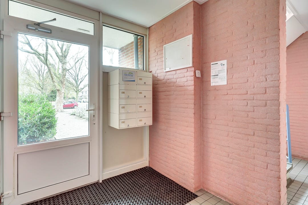 Foto 8 van Van Beethovenstraat 1