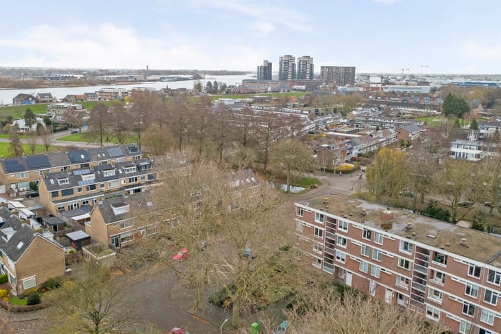 Foto 35 van Van Beethovenstraat 1