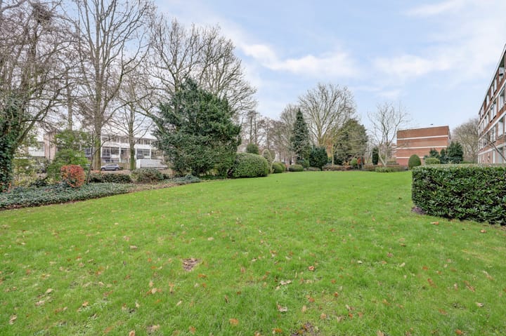 Foto 32 van Van Beethovenstraat 1